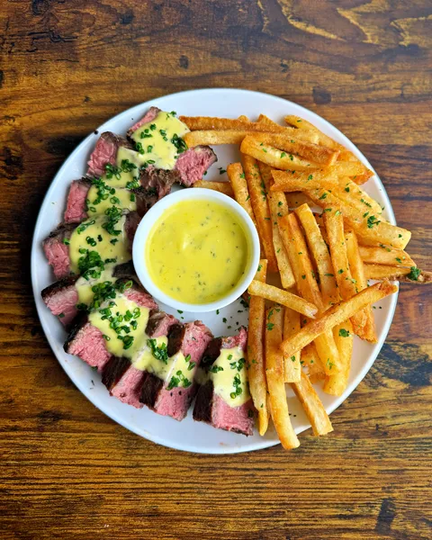 [Homemade] Steak Frites: Prime NY Strip, Triple-Cooked Duck Fat Fries, and Béarnaise Sauce