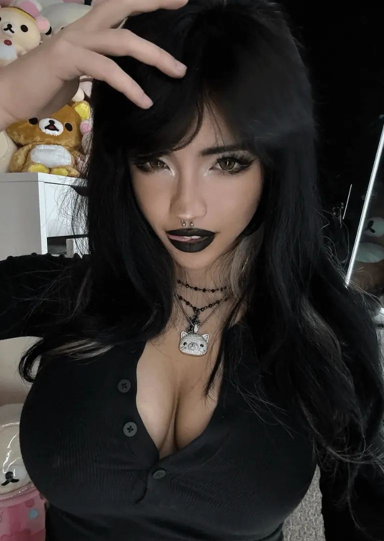 Just an alt girl album cous i love them