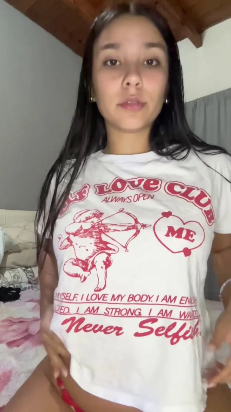 Showing you small tits