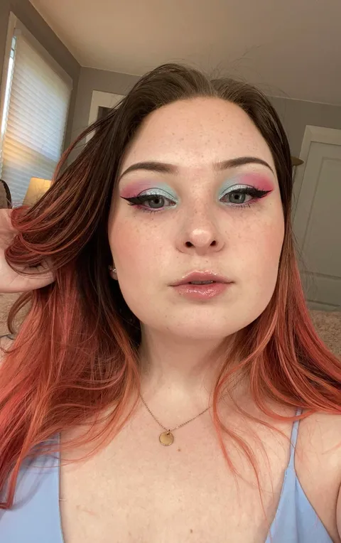 Was supposed to go on a date this week, he cancelled. At least my eyebrows look good. 🥲