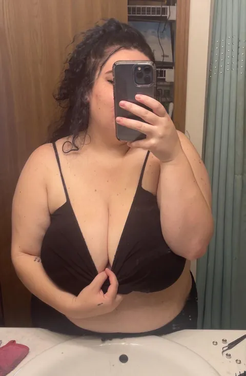 A pre thanksgving tease 🤨🦃