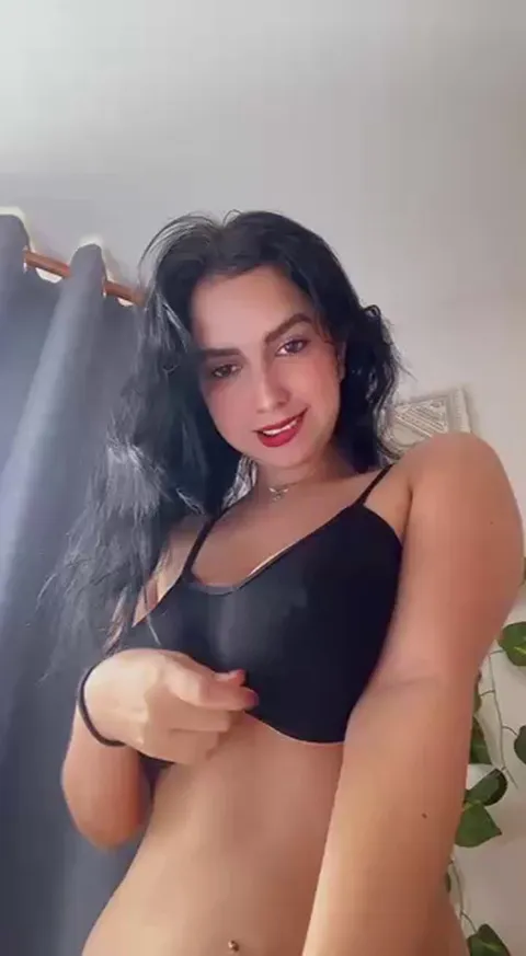 Get your lips ready for my nipples 😈🔥❤️