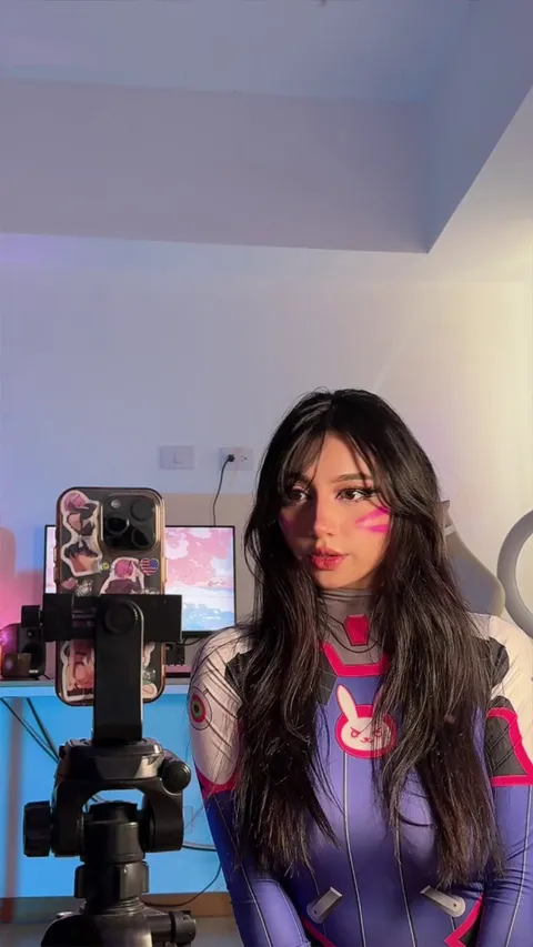 Are you into Ahegao girls likes me?