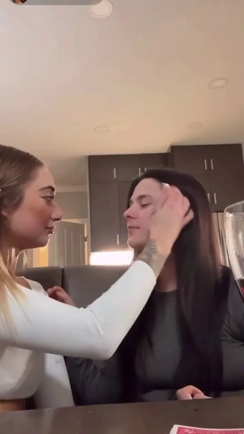 Kiss if you are tipsy