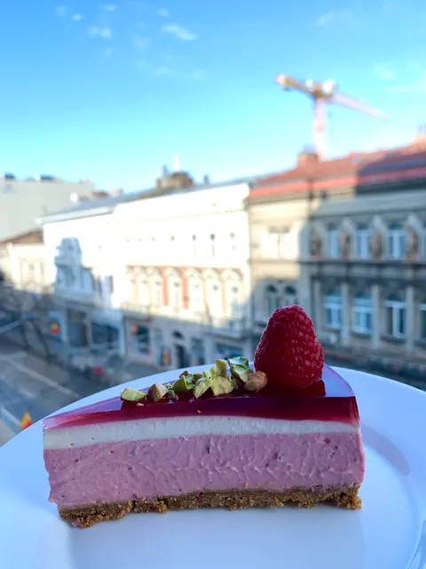 [Homemade] raspberry cheesecake