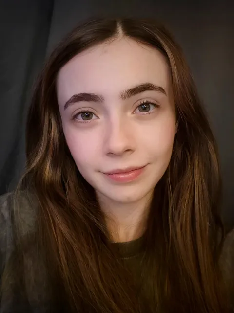 F28, Scottish &amp; tiny, am I hot?🤭