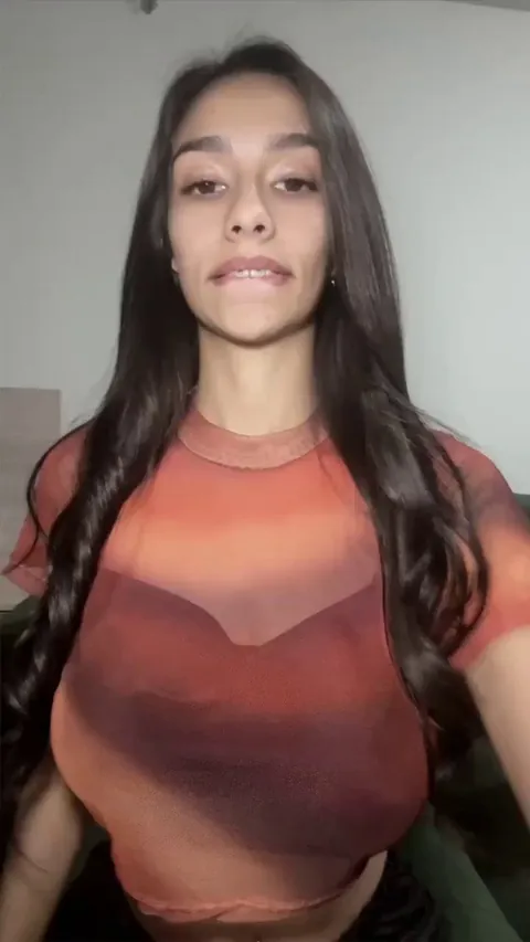 I'm the prettiest Latina teen