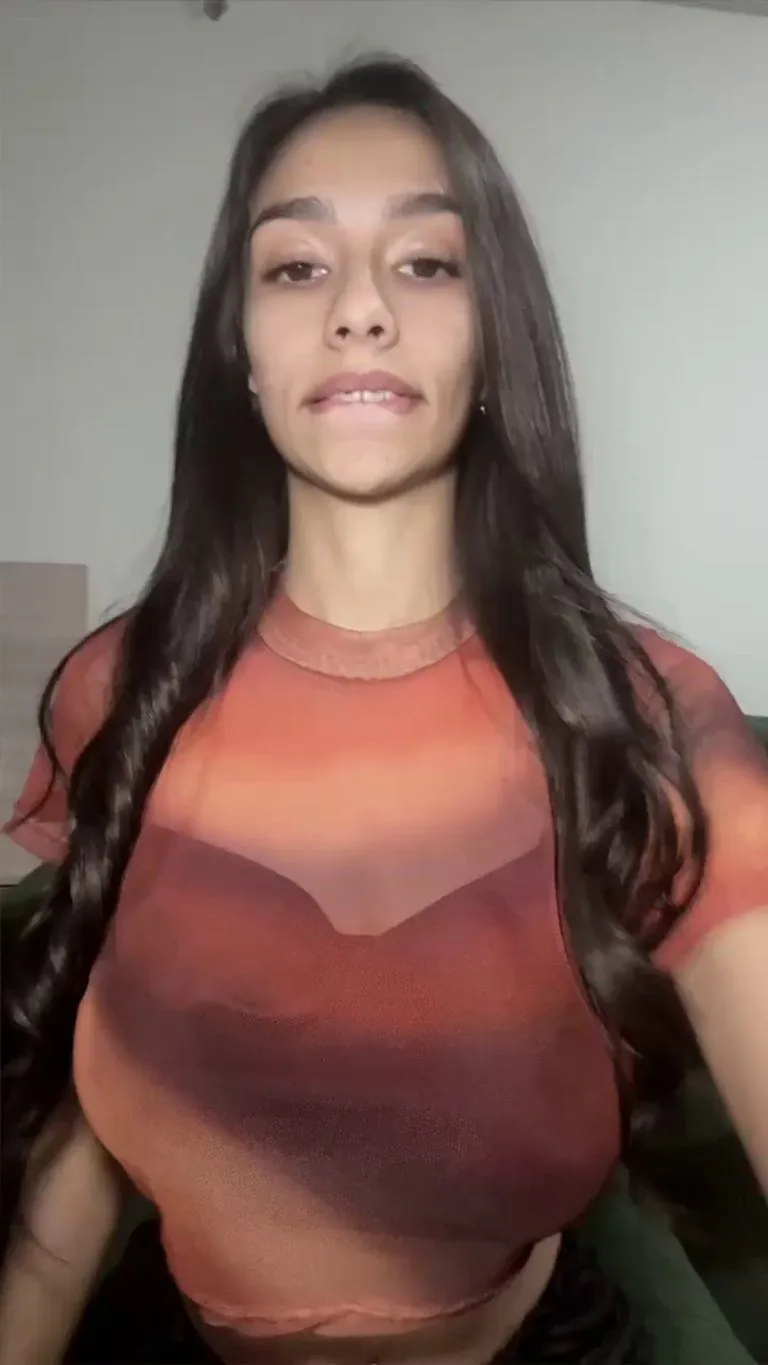 I'm the prettiest Latina teen