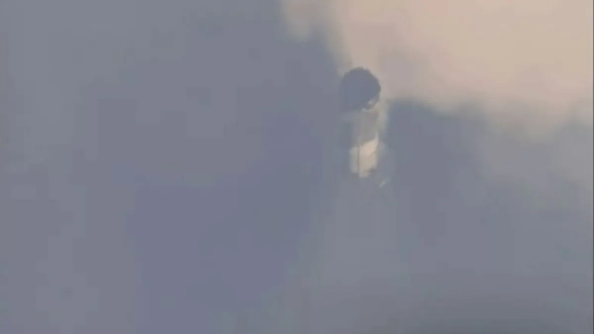 SpaceX simultaneous landing of Falcon Heavy boosters from today’s Space Force launch