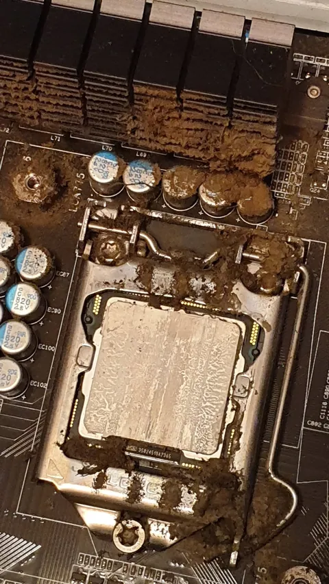 "The pc you sold me stopped working after a year it won't turn on anymore"