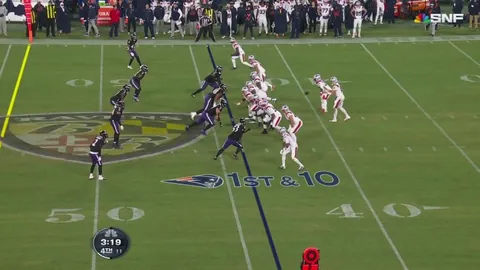 [Highlight] Even the SNF commentators cannot believe this play didn't get called DPI