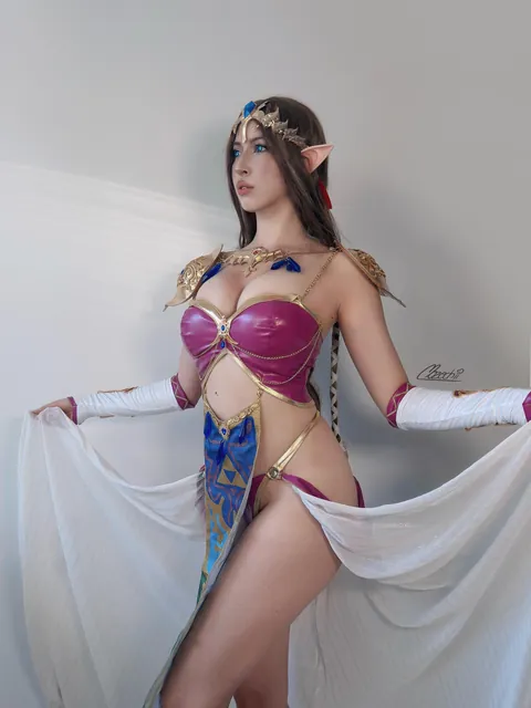 Princess Zelda cosplay by me (mozechii)