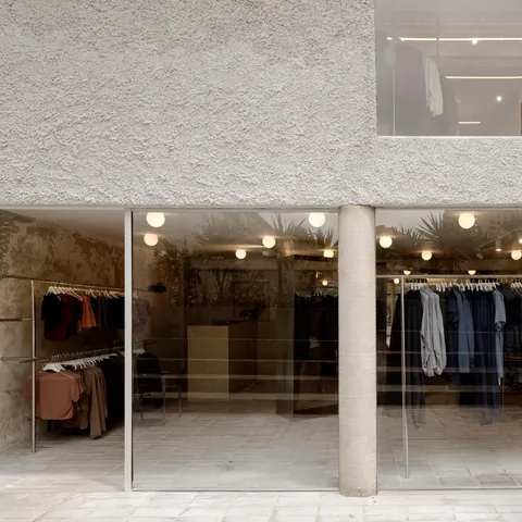 Store With A Gap by Studio Cadena