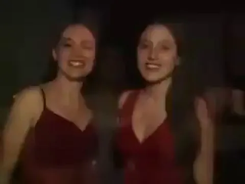 Sisters get cheered on