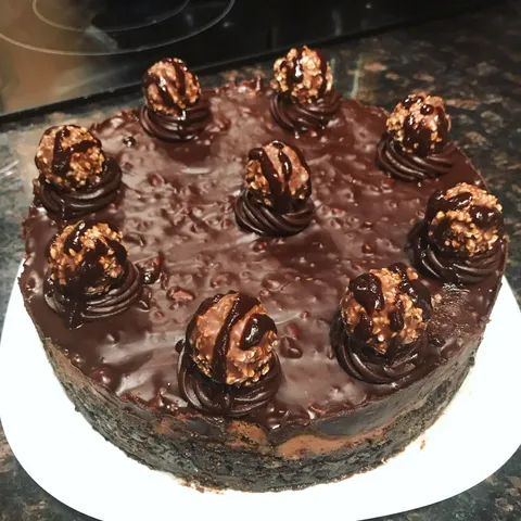[Homemade] Ferrero Rocher Cheesecake