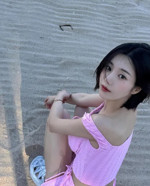 Kwon Eunbi ft. Kim Minju