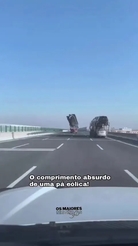 This is moving skyscraper-sized turbine blades. The wild logistics behind hauling a single wind turbine blade.