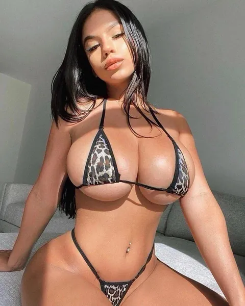 I hope this album triggers you🖤😘