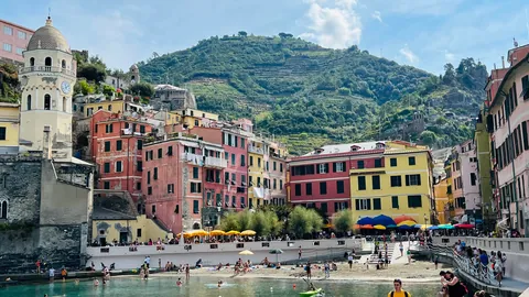 Vernazza, Cinque Terre, Italy. What a beautiful little village