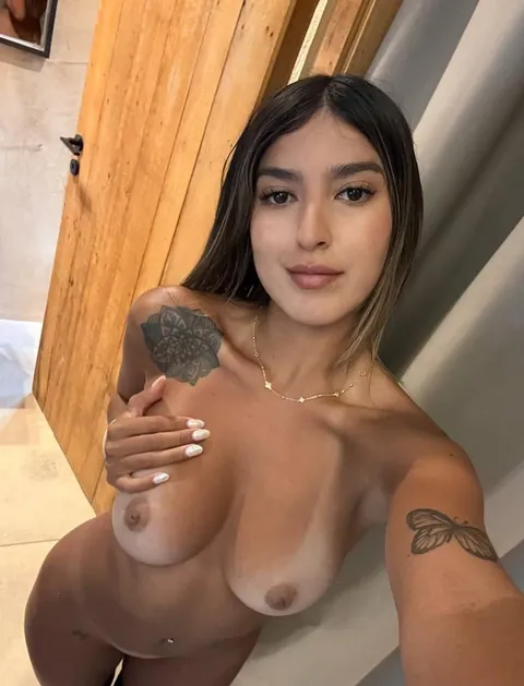 whos more cute, me or ur gf/crush?