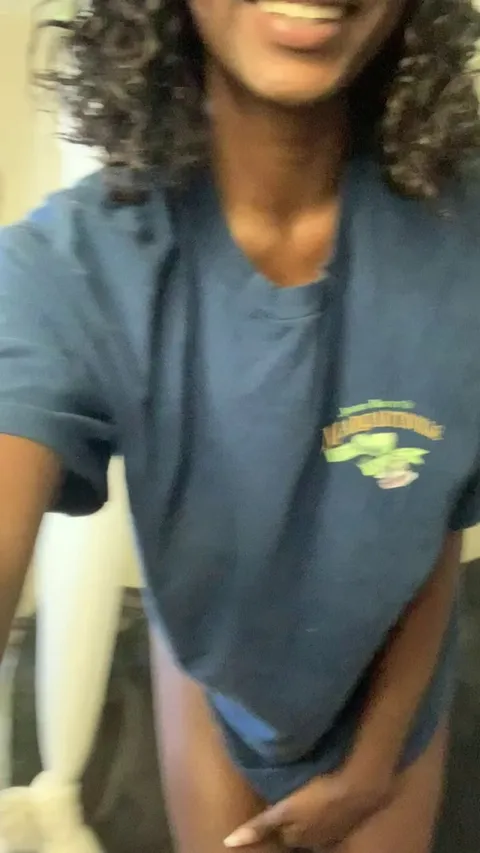 My attempt to distract you from your busy day🤗✨ how’d it work?