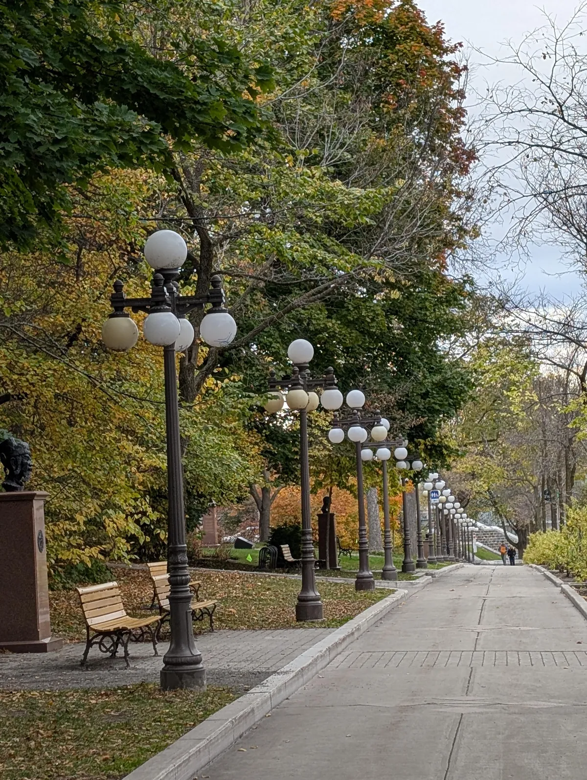 An afternoon walk through Quebec City