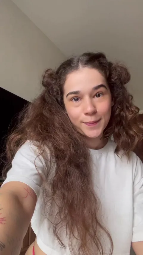 Fun fact: I realized this is a kink of mine thanks to this subreddit