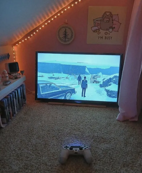 Gaming nook in the wall of my bedroom