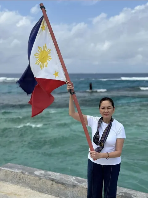 Sen. Risa Hontiveros Strengthens Philippine Presence in West PH Sea with Pag-asa Visit