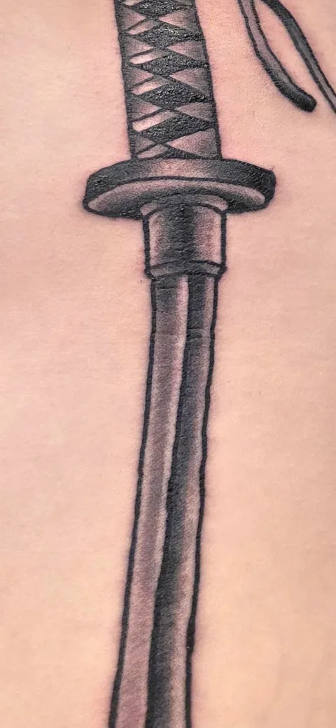 Question: Am I being gaslit by my tattoo artist? I feel like my new piece looks incredibly rushed.