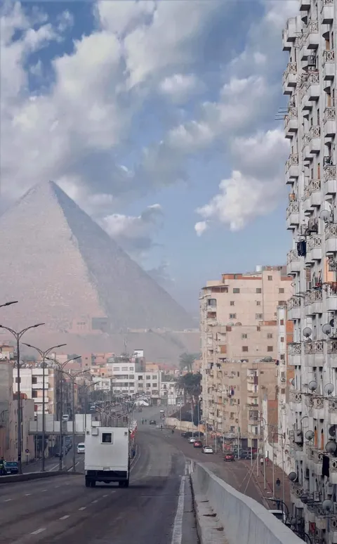 This view of the pyramids in Egypt