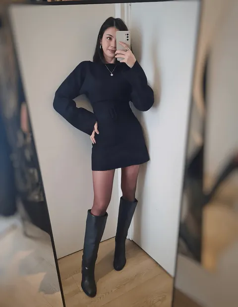 Every girl needs a little black dress and this one is mine 🌚