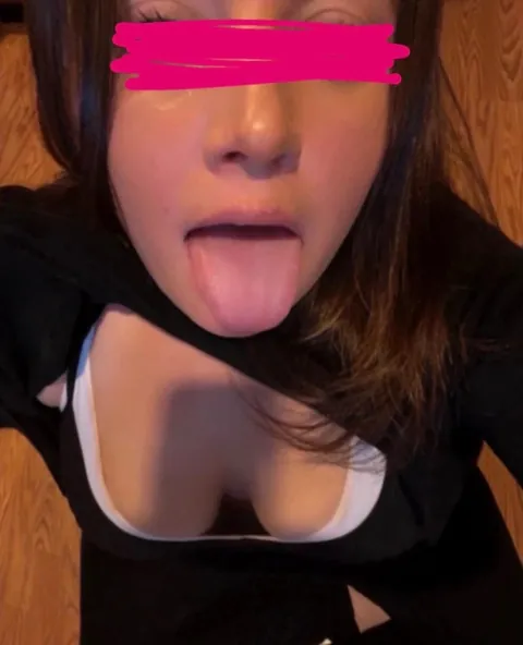 just a little 5 foot nothing 🥲