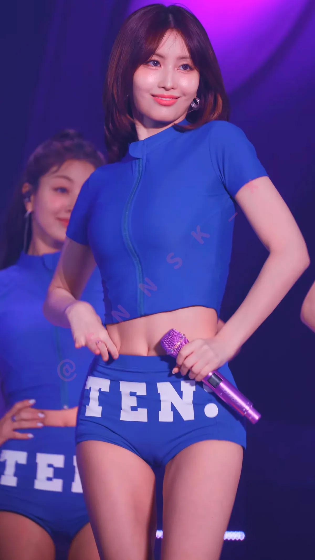 Twice - Momo