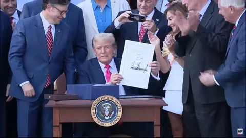 Trump signs the Big Beautiful Bill. Happy Independence Day!