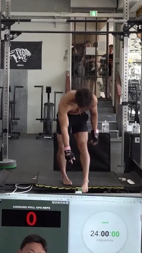 Oh Yohan from South Korea, broke the pull up record for most pull ups in 24 hours at 11707 pull ups.