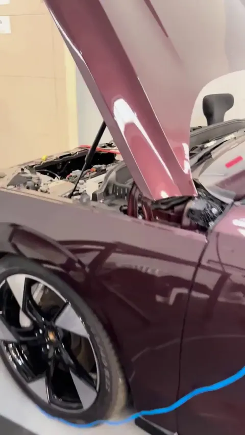 Filming this car's lidar system breaks the phone camera