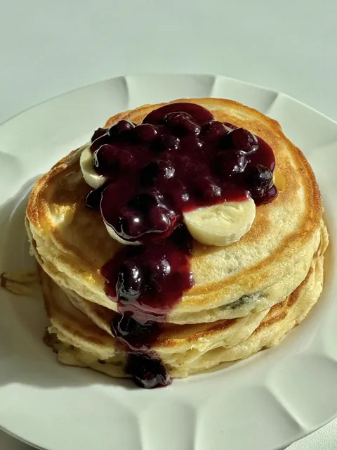 [i ate] Blueberry Pancakes