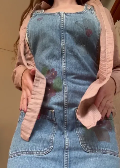 Babysitter titty reveal