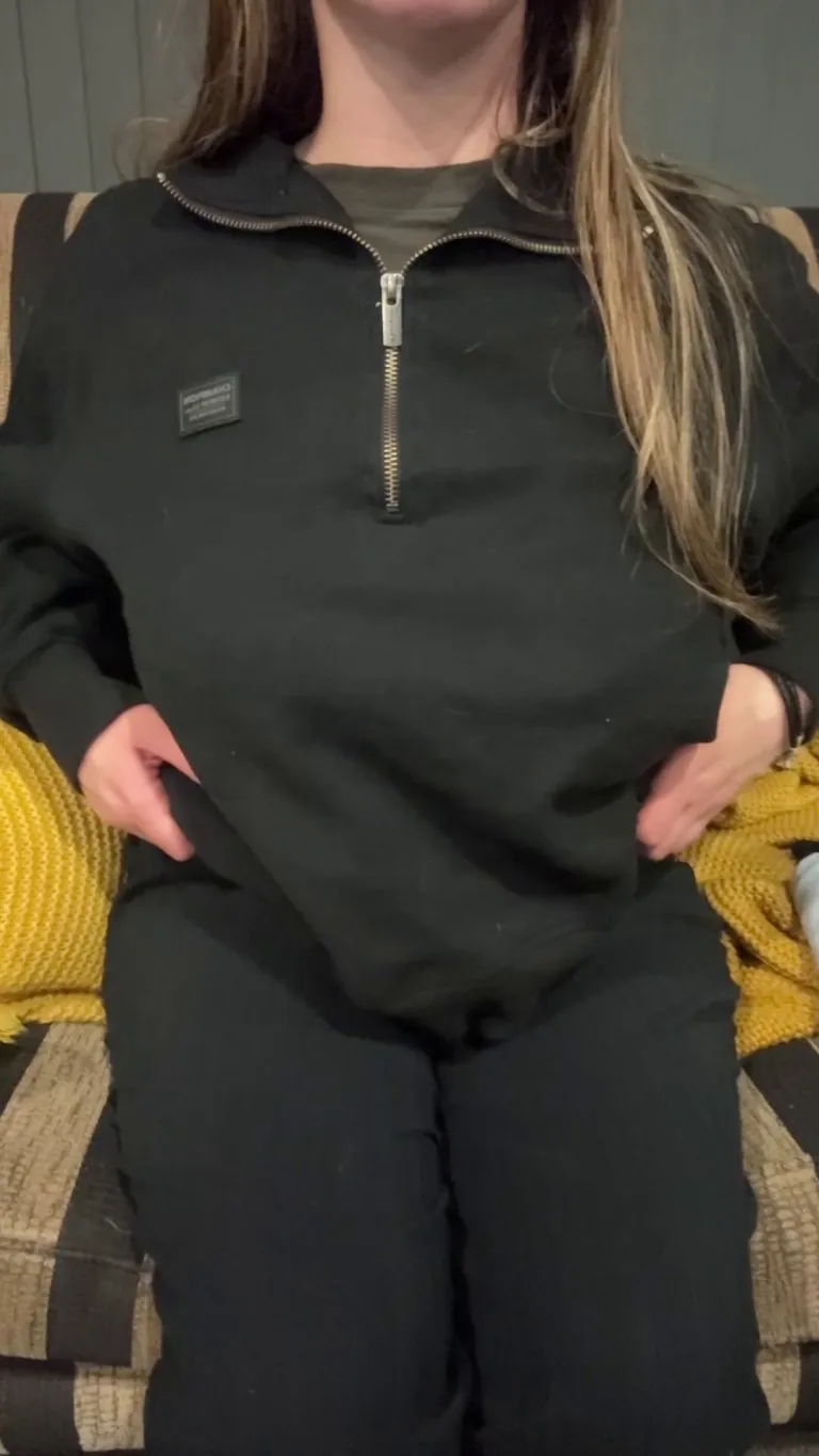 Perfect G cups reveal