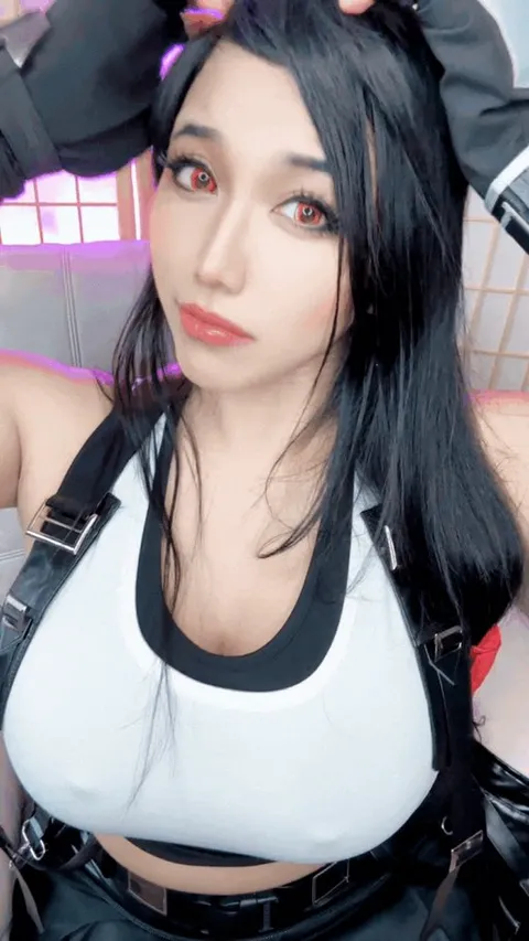 do Tifa titties make your dick hard? [drop]