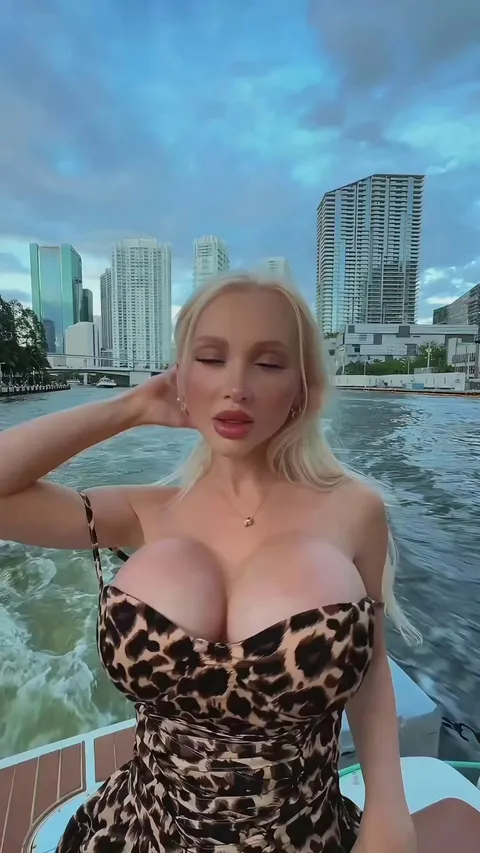 Bimbo day and night activities