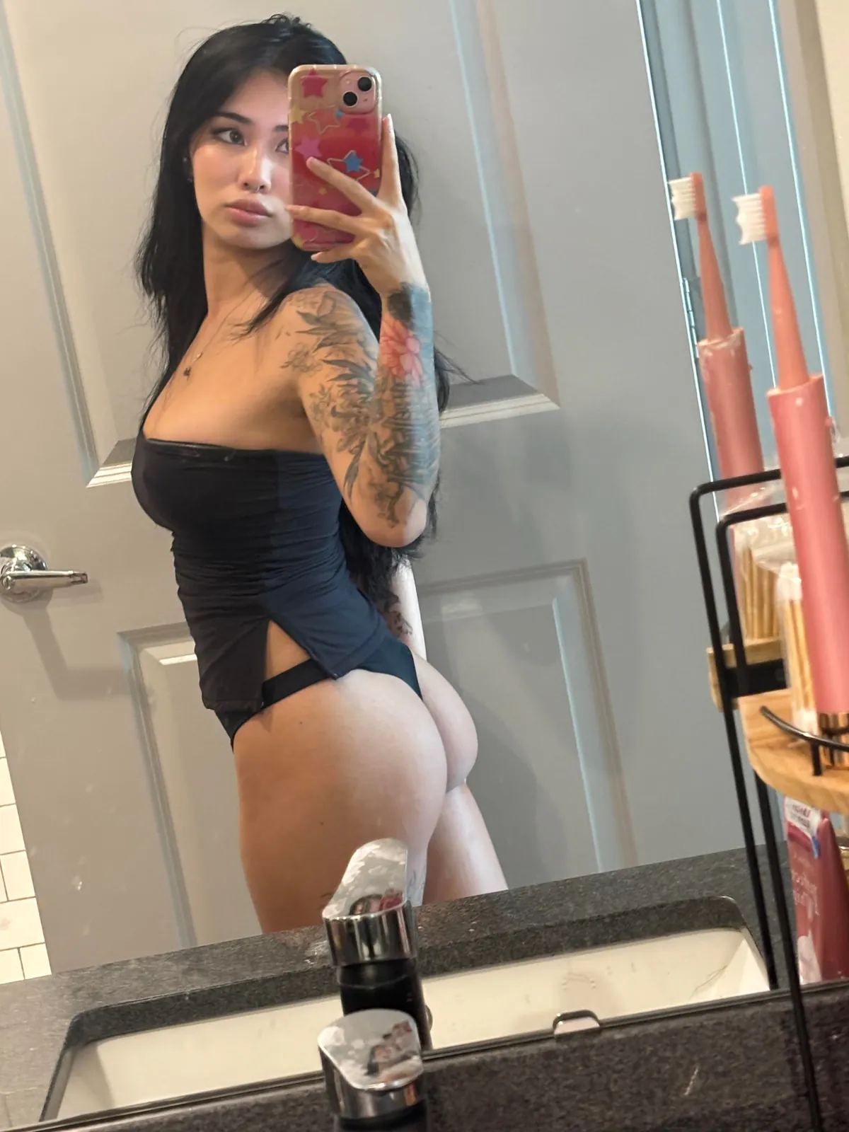 Do you think my hungry butt is fuck worthy?