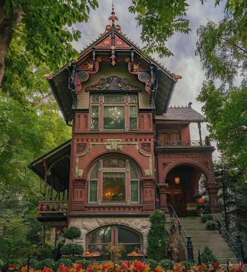 Weinhardt Mansion, 1888, Chicago, IL