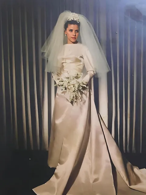 My lovely grandma in her 20s. Mexico, 1960s