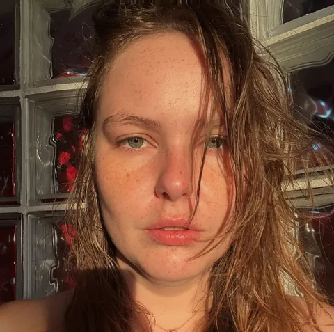 24F tell me how can i look better