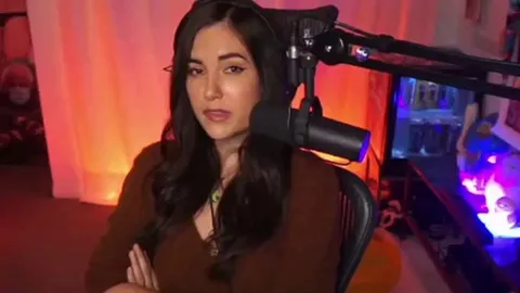 She did porn. [sound ON]