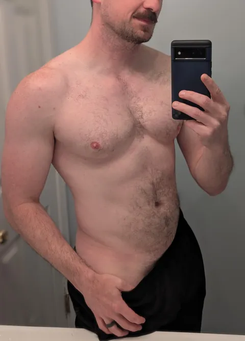 (36) Raise your hand if married Dad's is your kink