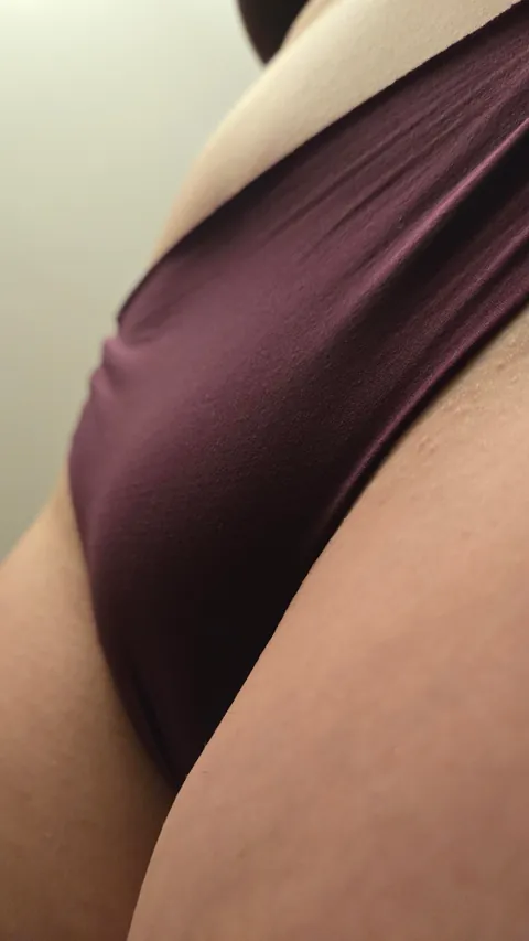 Swipe to undress me 😊