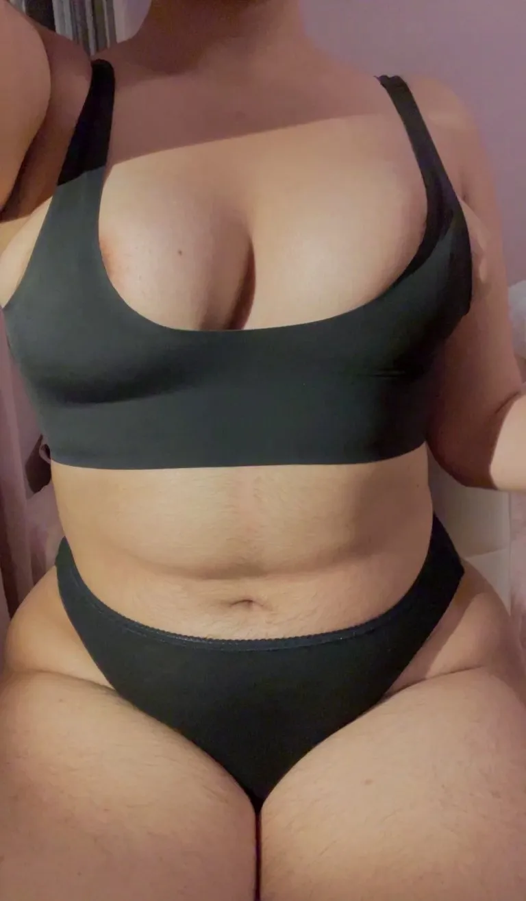 Your moaning tributes make my pussy so wet&lt;3